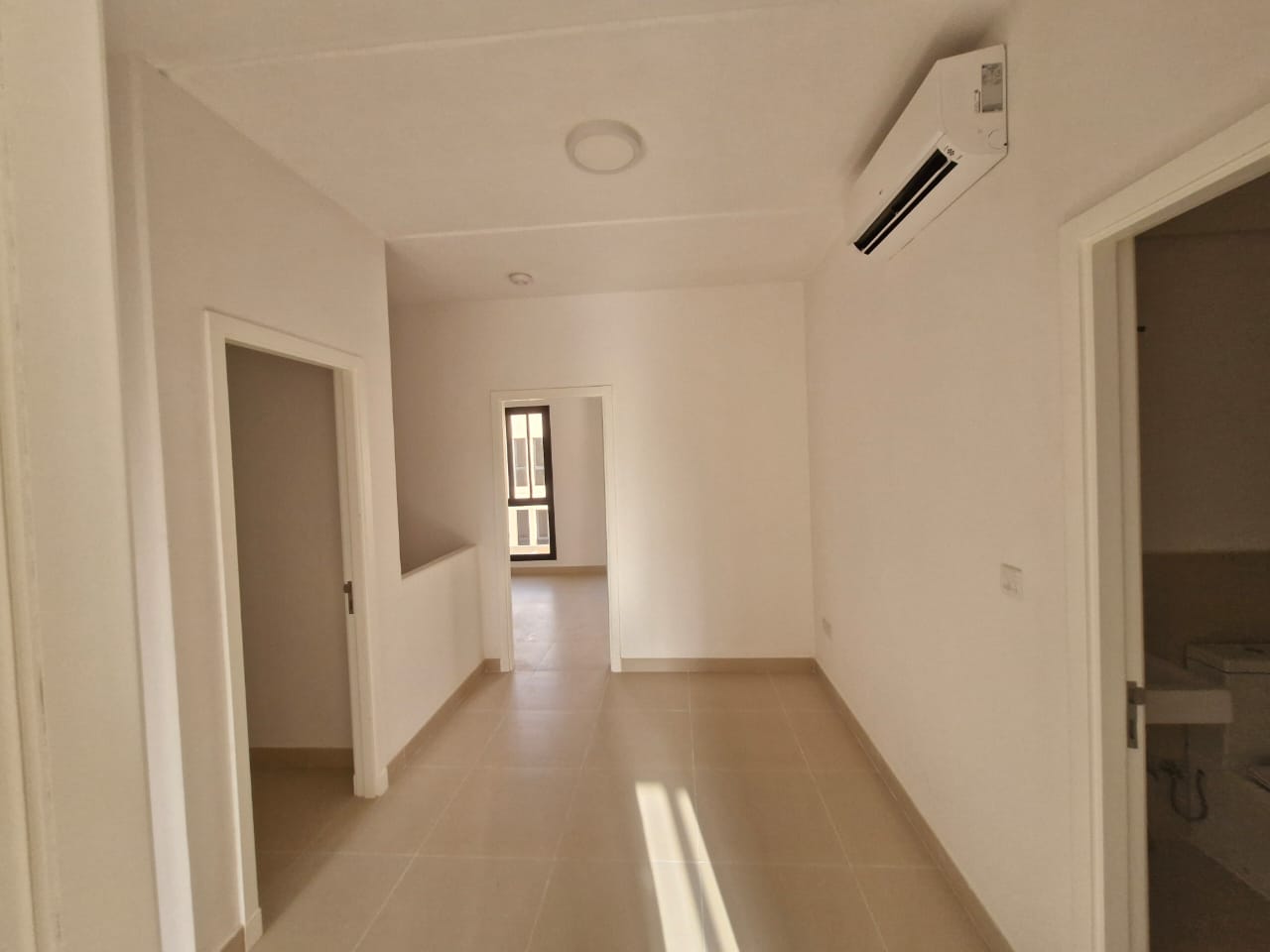  🏡 *Modern Townhouse for Rent in Sedra (Roshn) – Stylish & Family-Friendly* 👨‍👩‍👧‍👦
